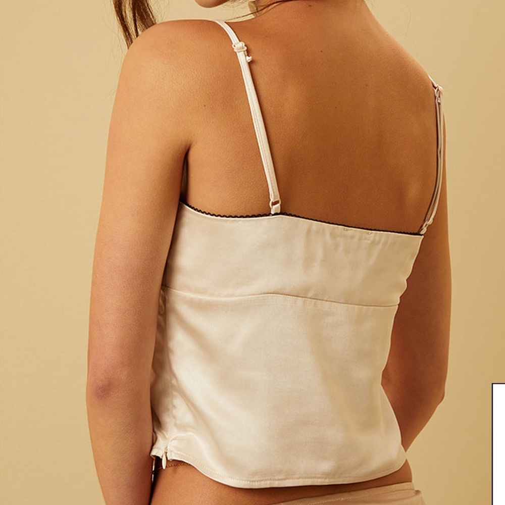PacSun Beverly and Beck cream nude satin lace trim camisole top size medium - Picture 3 of 13